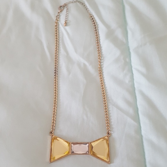 Large Rhinestone Bow Necklace - Picture 3 of 3